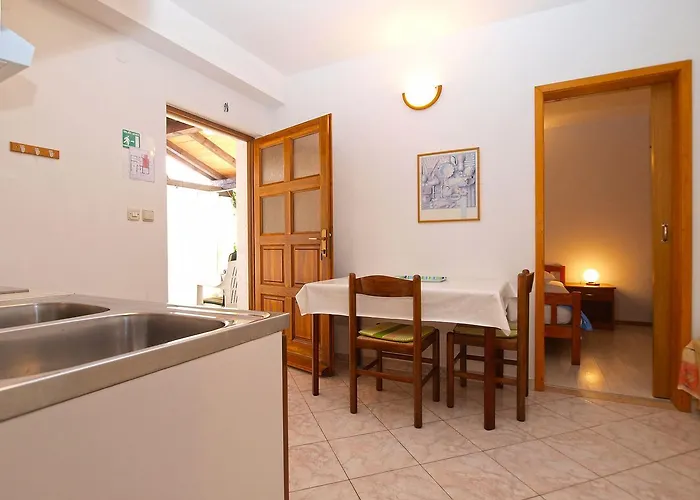 Elda 1455 Apartman *